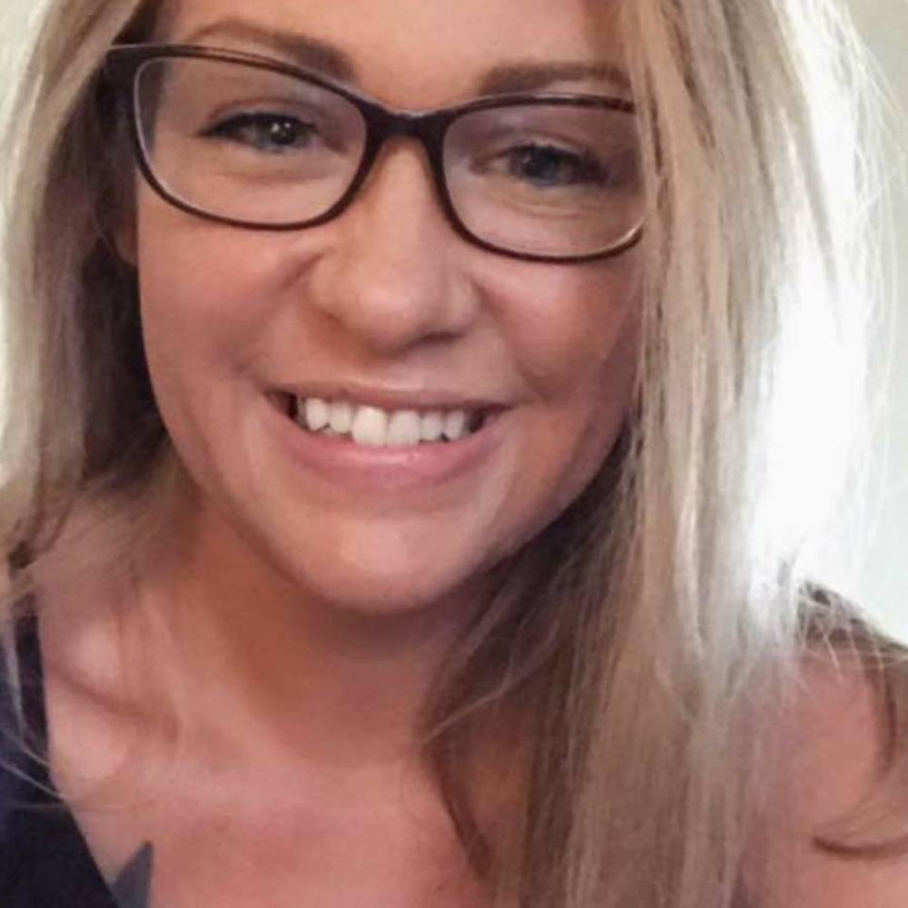 Meet your Posher, Carissa